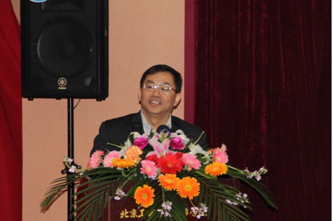 我院隆重举行2012年优秀毕业生报告会